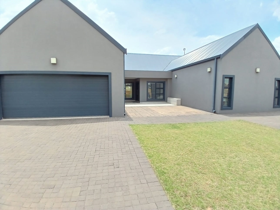 3 Bedroom Property for Sale in Heron Banks Golf Estate Free State